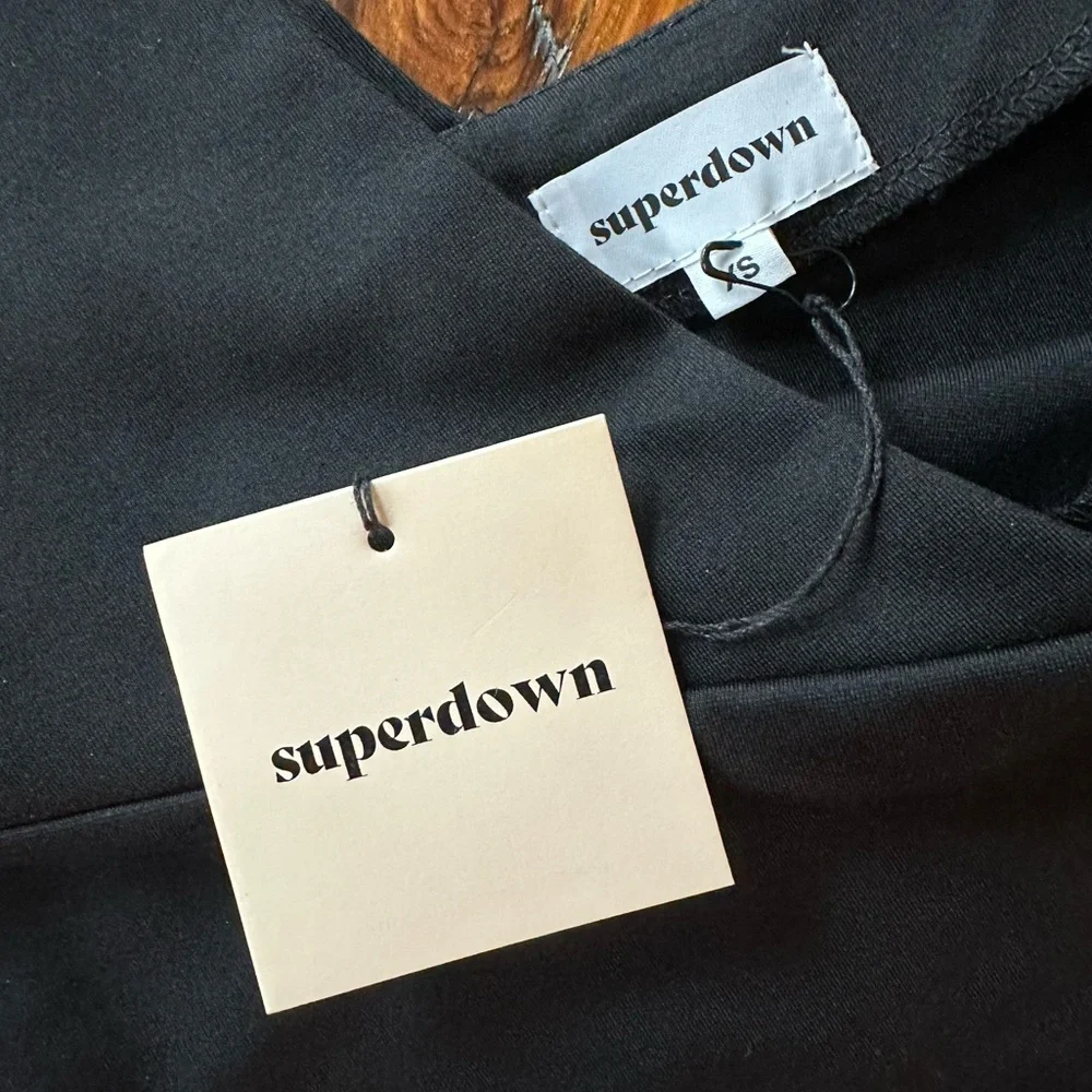 XS Women’s Superdown Rockie One Shoulder Bodysuit Black Asymmetrical Top - NWT - Picture 7 of 13